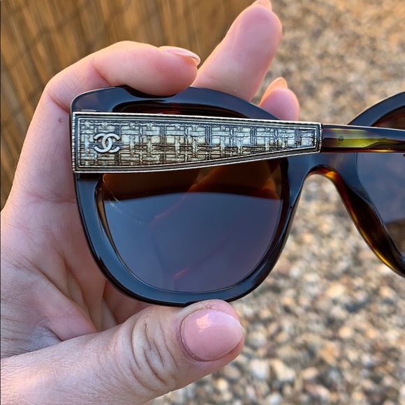 Chanel polarized oversize tortoiseshell sunglasses - Picture 7 of 8